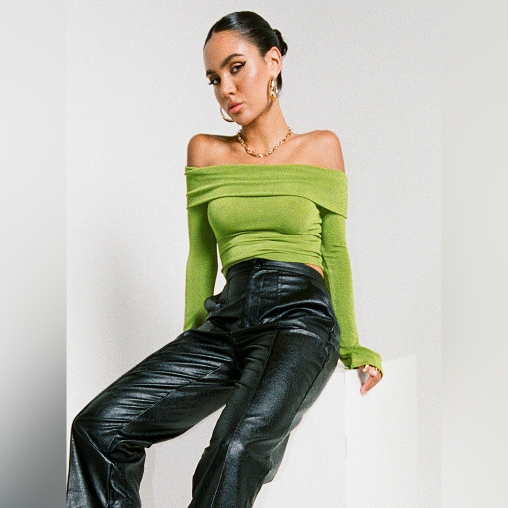 PRINCESS POLLY Saro off the shoulder top